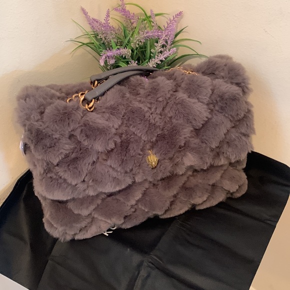 Kurt Geiger London Kensington XXL Quilted Faux Fur Shoulder Bag - Picture 12 of 17